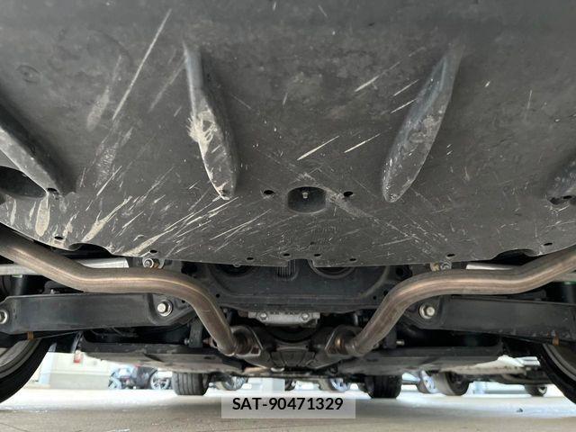 Lexus IS 2015-02 3934667-19