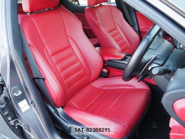 Lexus IS 2021-01 4044576-13