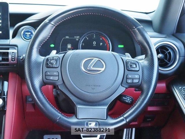 Lexus IS 2021-01 4044576-17