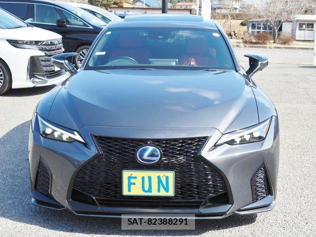 Lexus IS 2021-01 4044576-1
