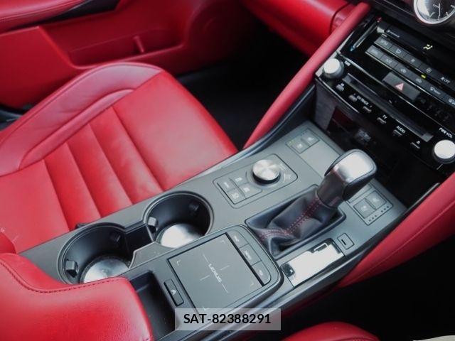 Lexus IS 2021-01 4044576-26