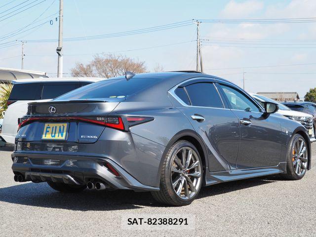 Lexus IS 2021-01 4044576-4
