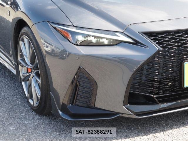 Lexus IS 2021-01 4044576-7