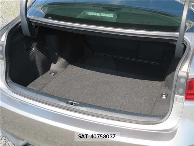Lexus IS 2013-05 4595440-18
