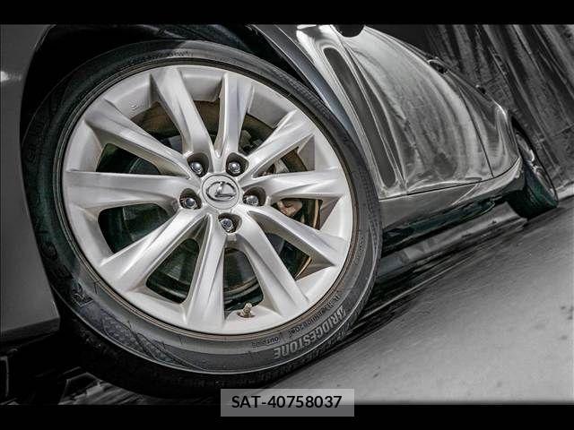 Lexus IS 2013-05 4595440-3