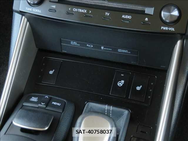 Lexus IS 2013-05 4595440-7