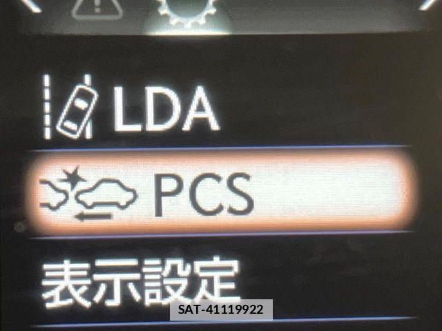 Lexus IS 2018-03 4595430-5