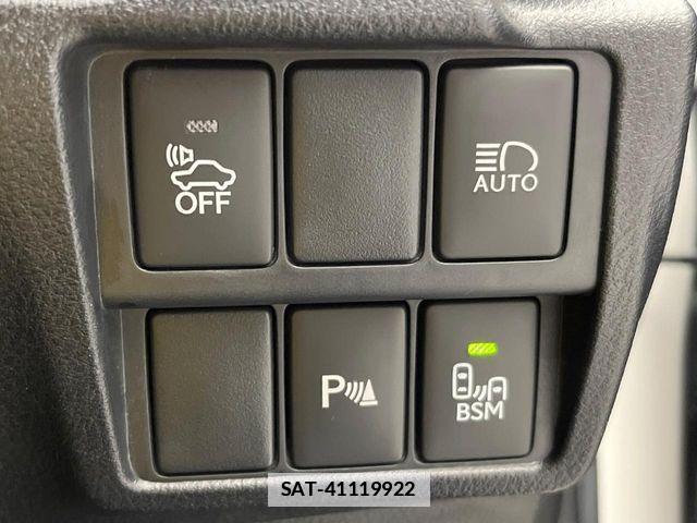 Lexus IS 2018-03 4595430-7