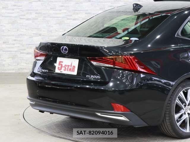 Lexus IS 2017-04 4964245-17