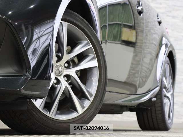 Lexus IS 2017-04 4964245-18