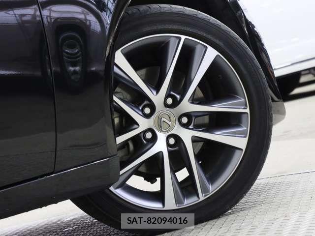 Lexus IS 2017-04 4964245-19