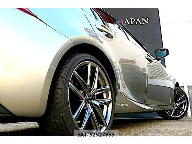 Lexus IS 2018-10 4964232-14