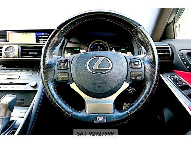 Lexus IS 2018-10 4964232-19