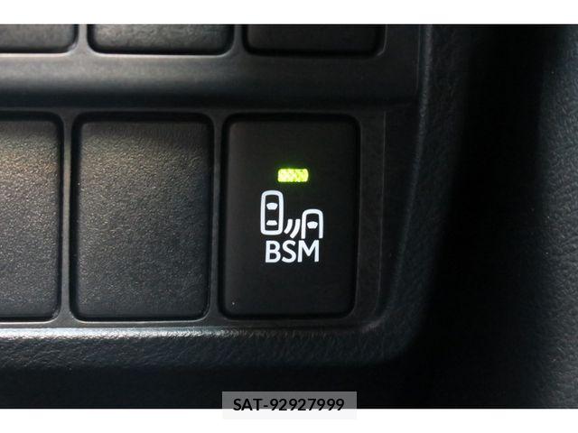 Lexus IS 2018-10 4964232-21