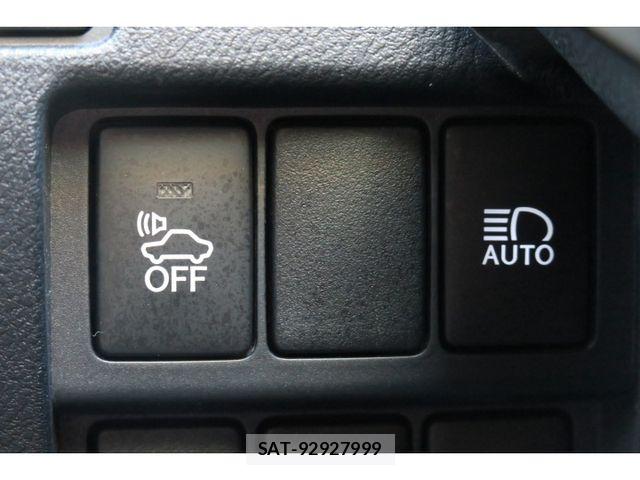 Lexus IS 2018-10 4964232-22