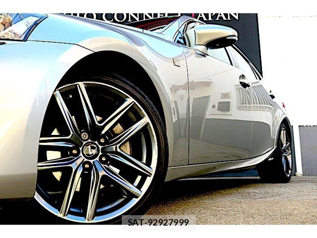 Lexus IS 2018-10 4964232-3