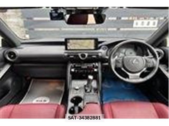 Lexus IS 2021-07 5870852-12