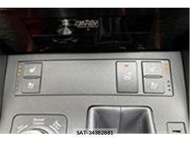 Lexus IS 2021-07 5870852-25