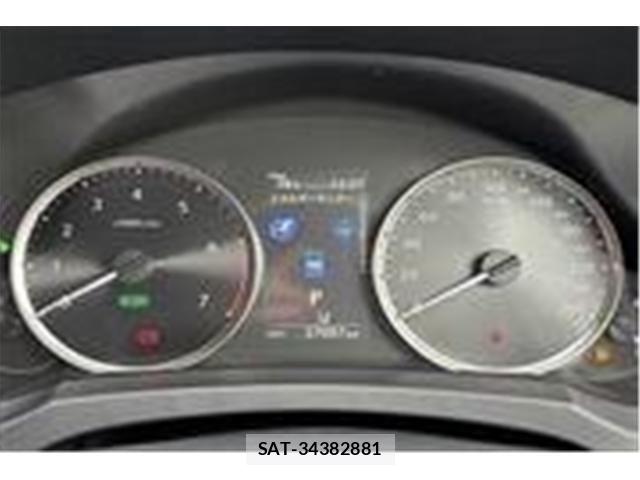 Lexus IS 2021-07 5870852-29