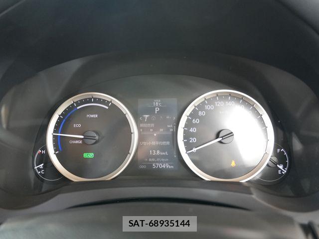 Lexus IS 2016-06 5870874-11