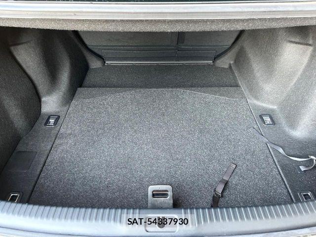 Lexus IS 2013-08 5870860-11