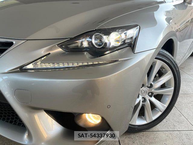 Lexus IS 2013-08 5870860-13