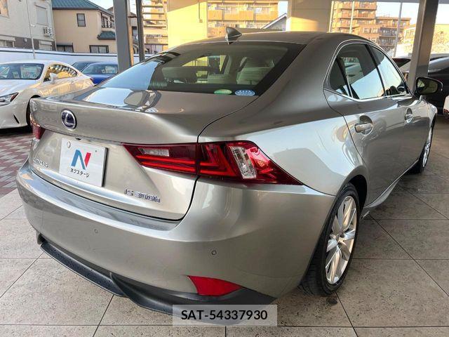 Lexus IS 2013-08 5870860-17