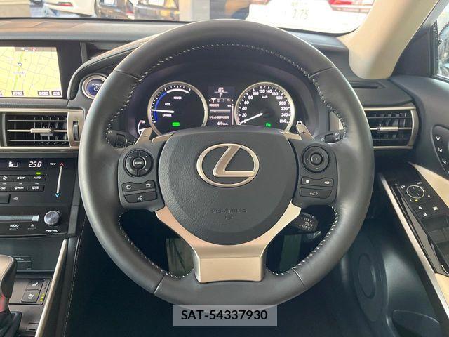 Lexus IS 2013-08 5870860-8