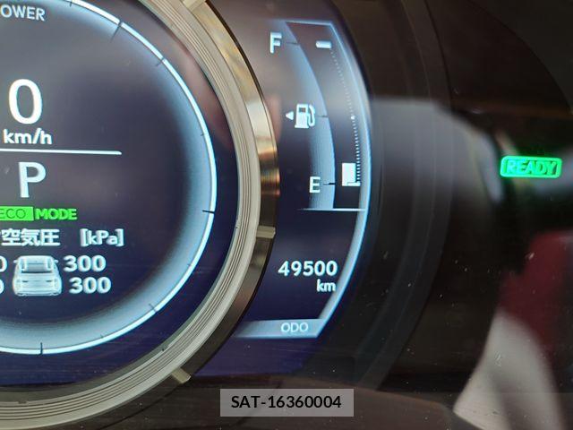 Lexus IS 2015-05 5870856-13