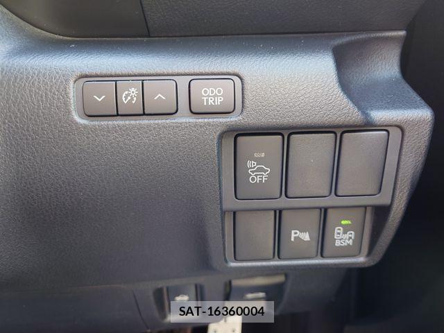 Lexus IS 2015-05 5870856-18