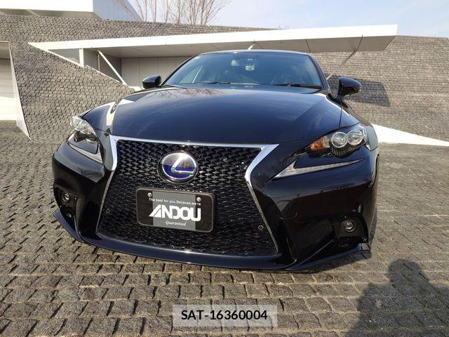 Lexus IS 2015-05 5870856-5
