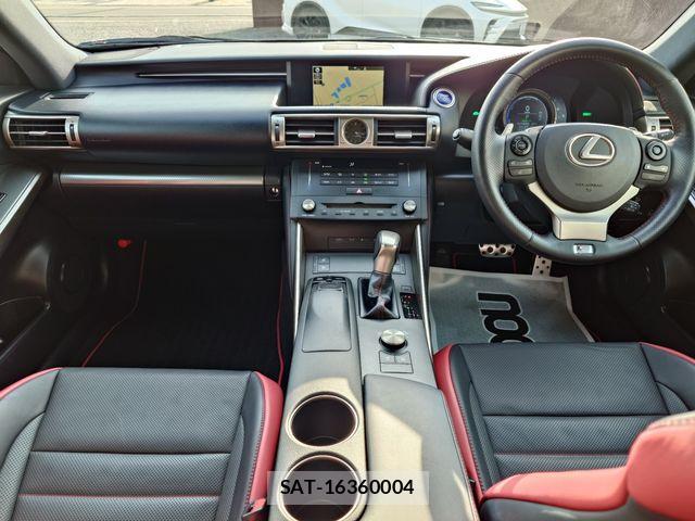 Lexus IS 2015-05 5870856-8