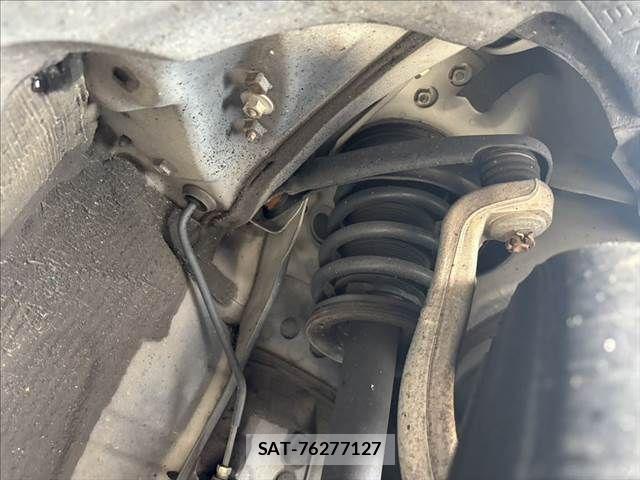 Lexus IS 2015-06 6011530-14