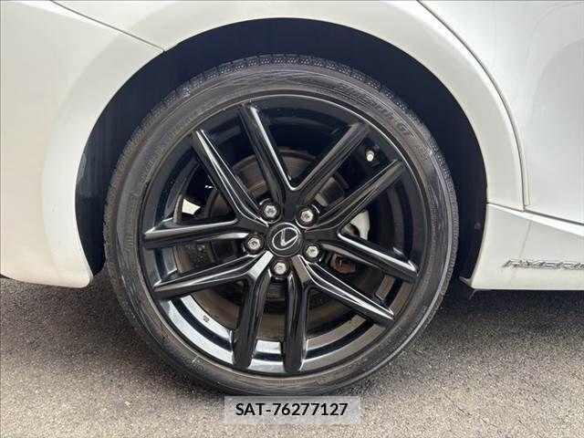Lexus IS 2015-06 6011530-28