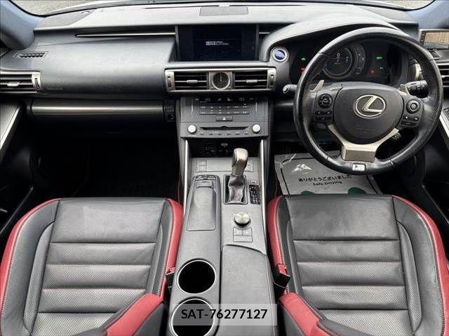 Lexus IS 2015-06 6011530-2