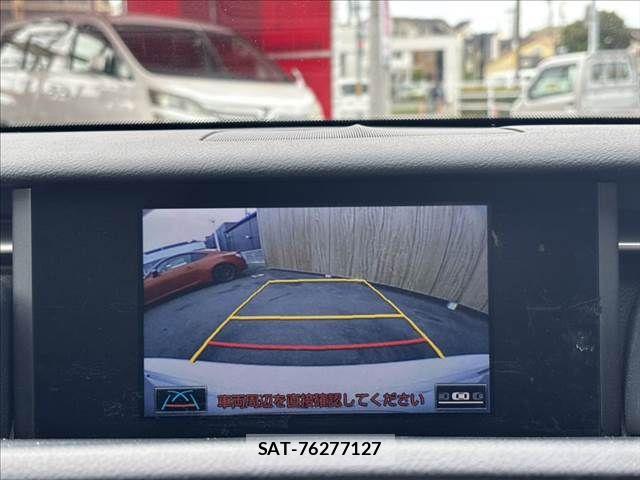 Lexus IS 2015-06 6011530-3