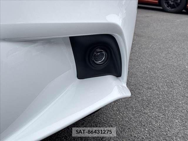 Lexus IS 2015-03 6011549-24