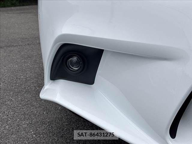 Lexus IS 2015-03 6011549-25