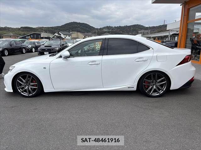 Lexus IS 2013-12 6011551-11