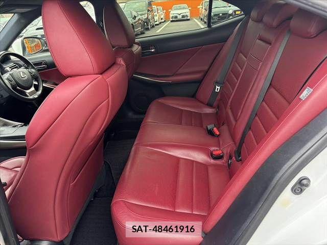 Lexus IS 2013-12 6011551-18