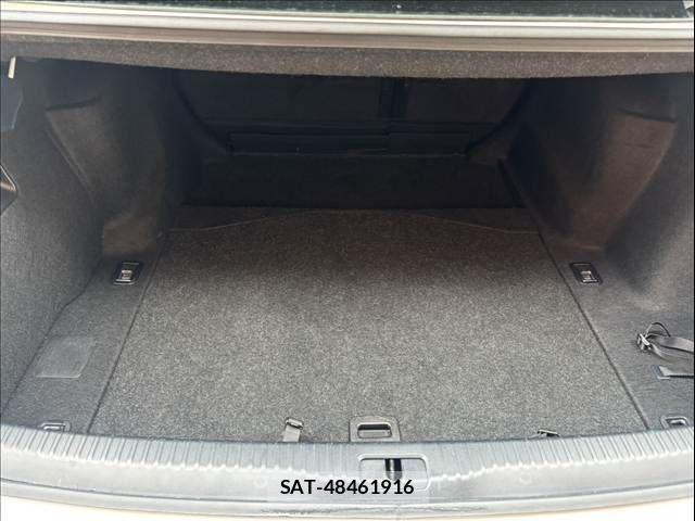 Lexus IS 2013-12 6011551-19
