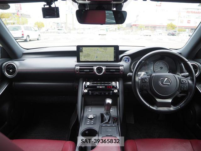 Lexus IS 2021-03 6216377-13