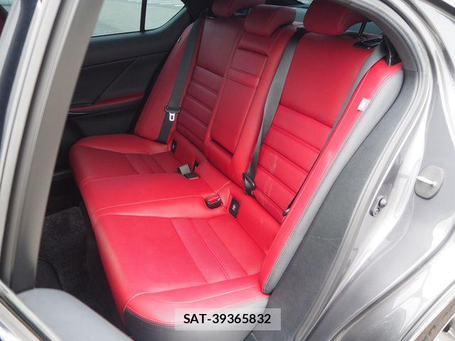 Lexus IS 2021-03 6216377-21