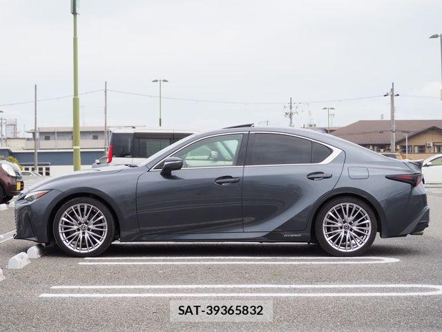 Lexus IS 2021-03 6216377-8