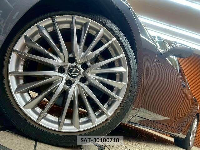 Lexus IS 2023-06 6216376-10