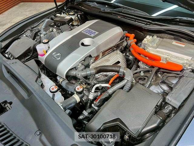 Lexus IS 2023-06 6216376-13
