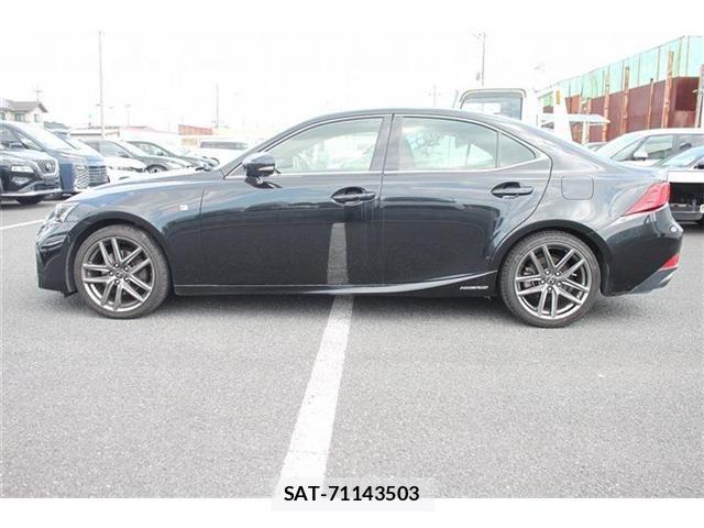 Lexus IS 2017-05 6304979-9