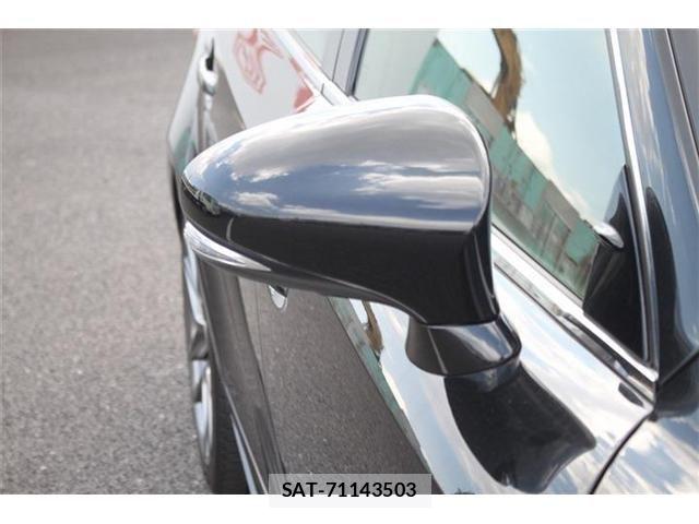 Lexus IS 2017-05 6304979-26