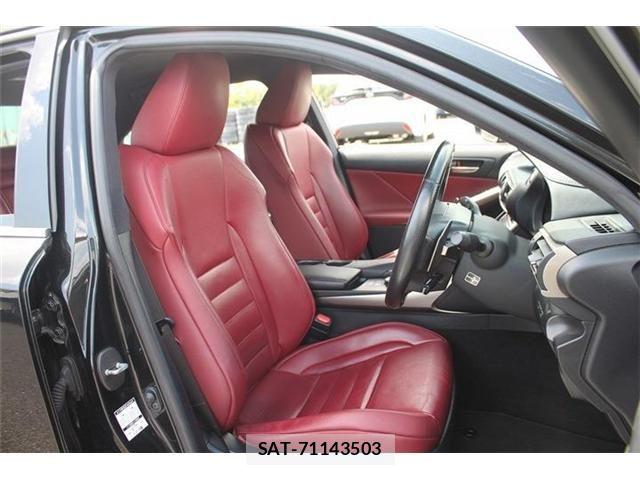 Lexus IS 2017-05 6304979-3