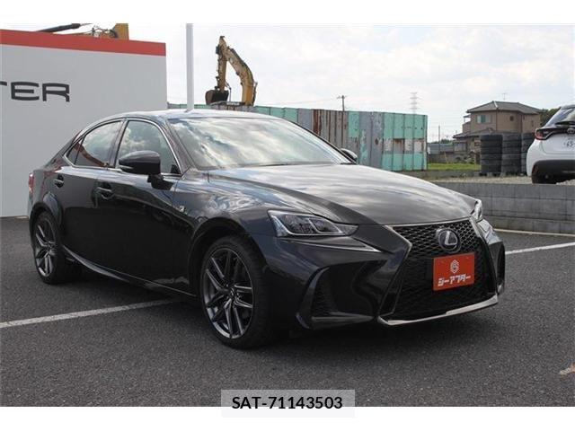 Lexus IS 2017-05 6304979-6
